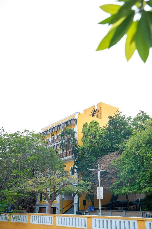 Palais De Pondichery ภายนอก รูปภาพ